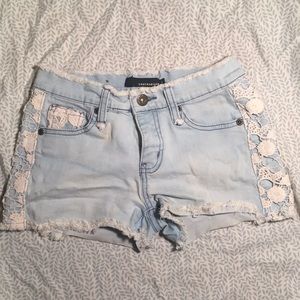 Light blue floral short shorts